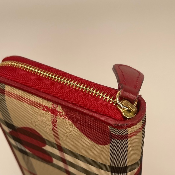 BURBERRY Haymarket Check Heart Print Zip Around Wallet - Picture 8 of 14